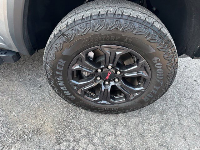 Used 2025 GMC Canyon Elevation w/ Convenience Package RWD image 12