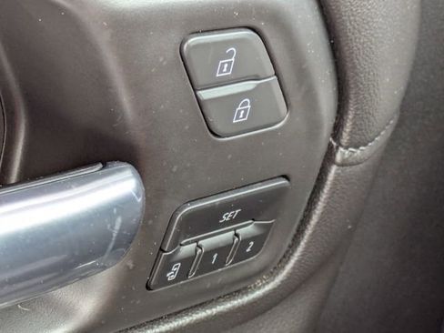 Used 2023 Chevrolet Silverado 2500 LTZ w/ LTZ Convenience Package image 29