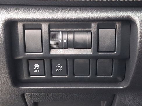 Certified 2023 Subaru Crosstrek 2.0i image 26