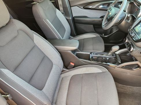 Used 2022 Chevrolet TrailBlazer LT w/ Convenience Package FWD image 22