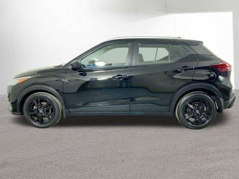 Used 2023 Nissan Kicks SV image 27