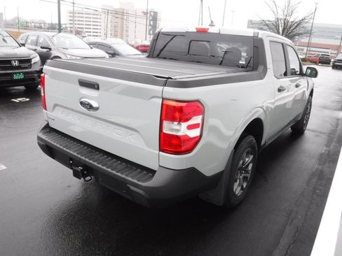 Used 2022 Ford Maverick XLT image 11