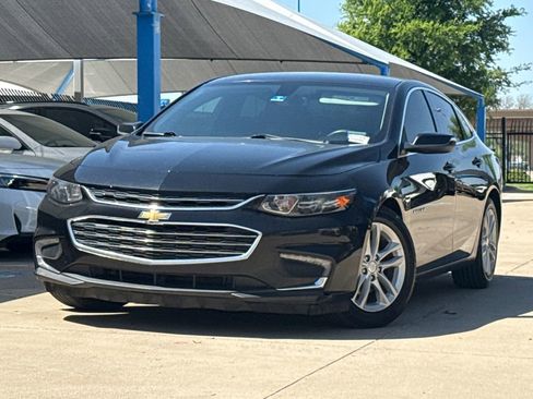 Used 2017 Chevrolet Malibu LT w/ Leather Package image 1