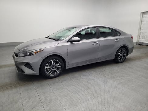 Used 2024 Kia Forte LXS image 2