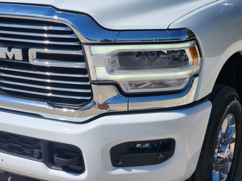 Used 2024 RAM 2500 Laramie w/ Safety Group AWD/4WD image 9