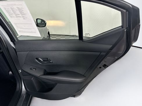 Used 2025 Nissan Sentra SV image 28