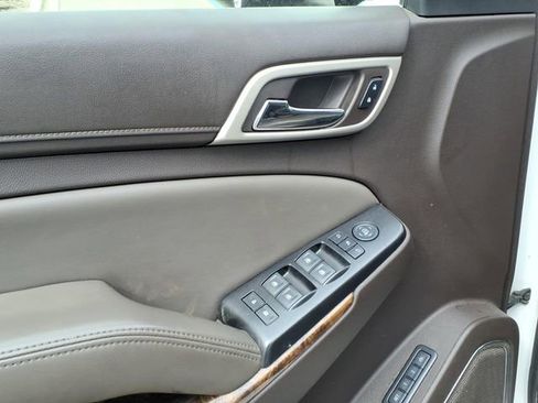 Used 2016 GMC Yukon Denali w/ Open Road Package image 10