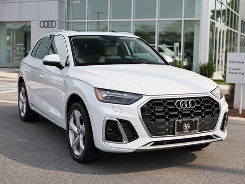 Used 2025 Audi Q5 Prestige AWD/4WD image 2