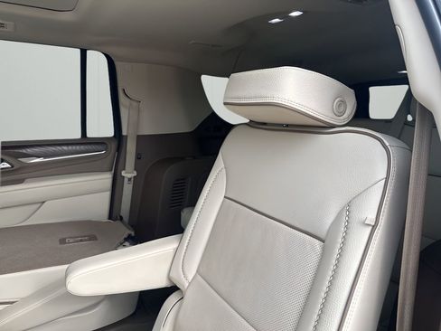 Certified 2023 GMC Yukon XL Denali image 19