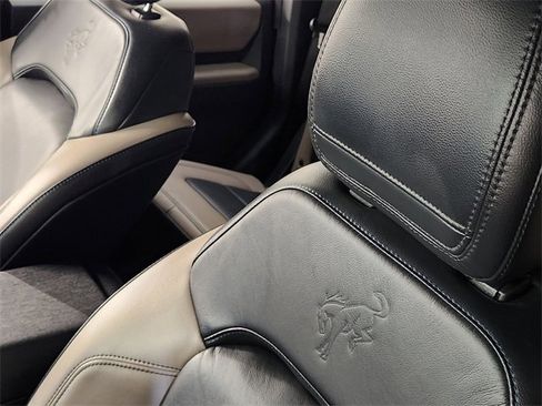Used 2023 Ford Bronco Wildtrak image 15