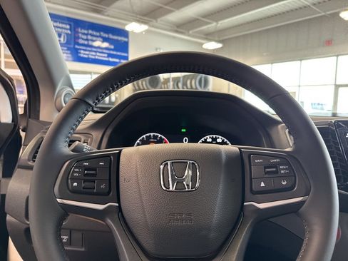 Certified 2025 Honda Ridgeline RTL image 16