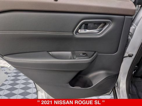 Used 2021 Nissan Rogue SL FWD image 27