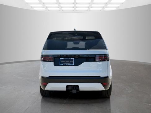 Used 2025 Land Rover Discovery Dynamic SE AWD/4WD image 6