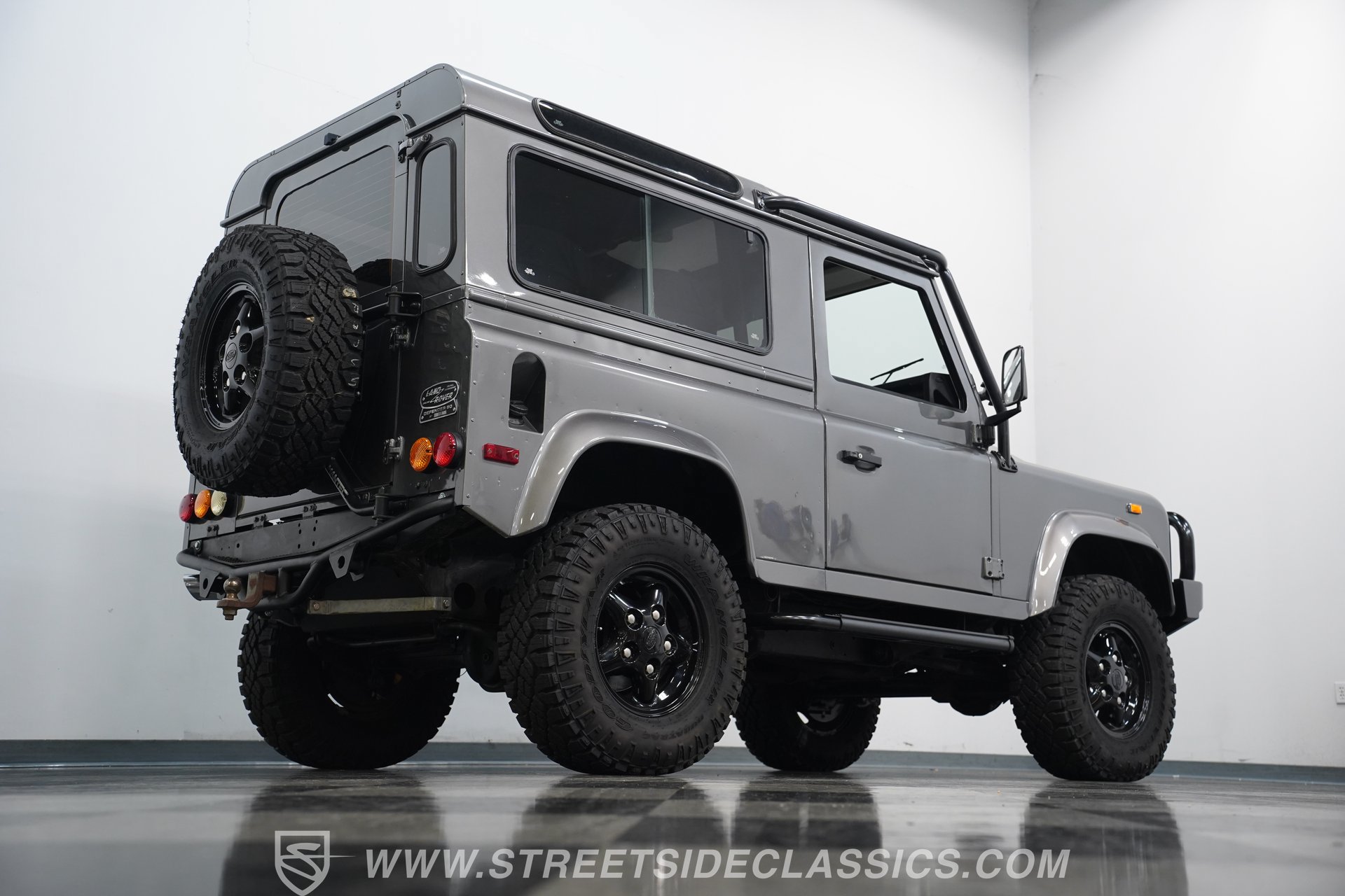 Used 1997 Land Rover Defender 90 AWD/4WD image 26