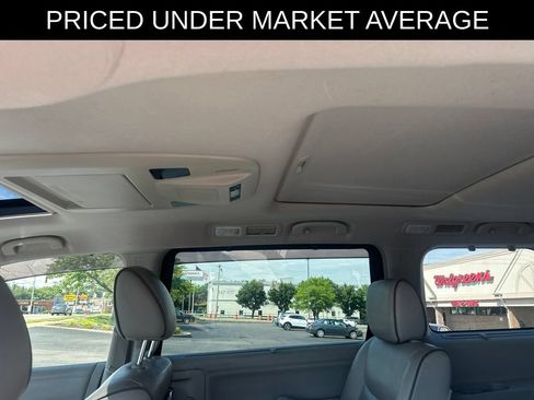 Used 2014 Nissan Quest LE FWD image 16