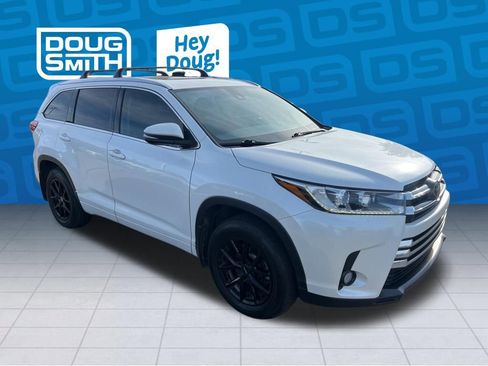 Used 2018 Toyota Highlander Limited AWD/4WD image 7