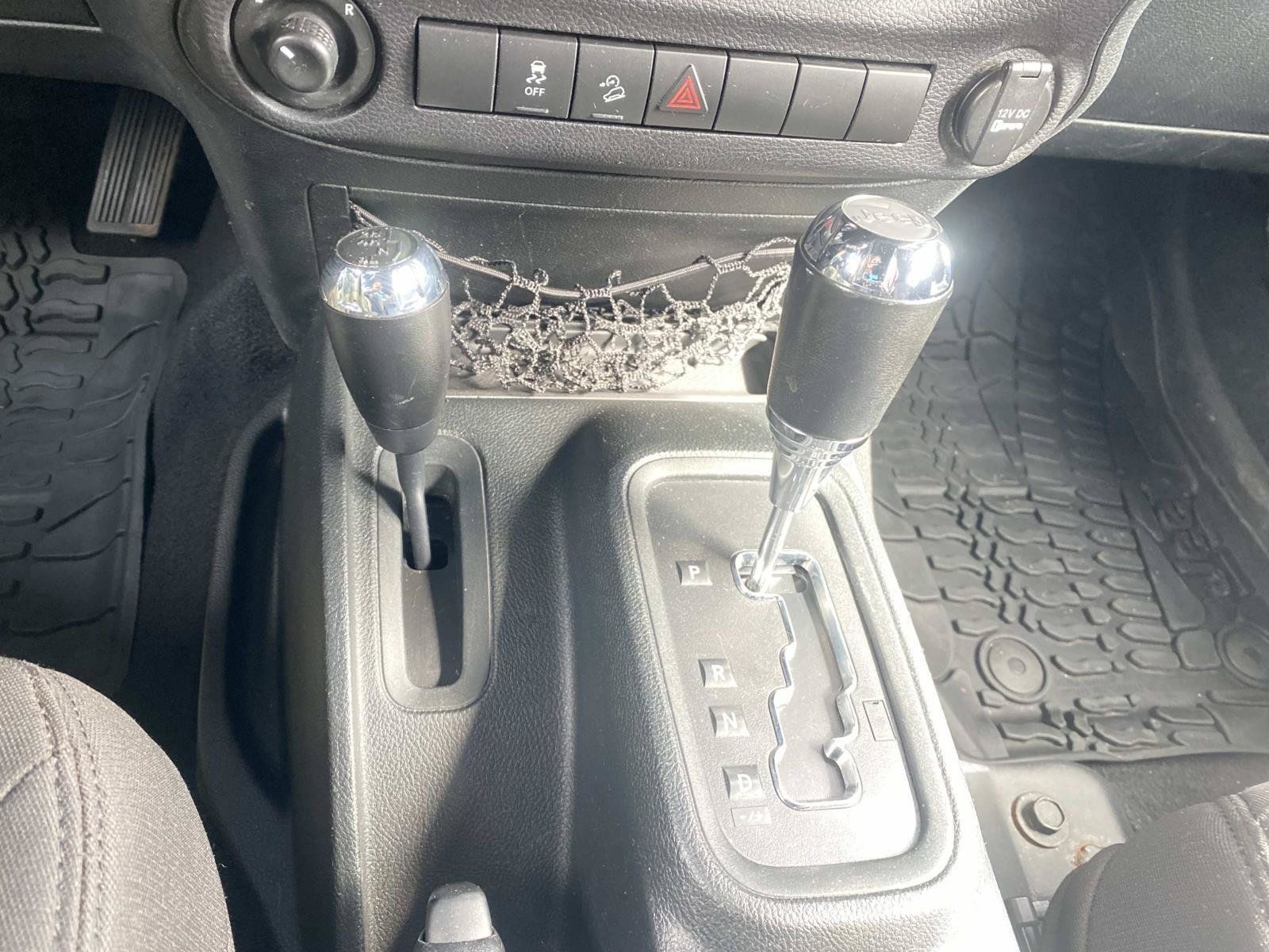 Used 2018 Jeep Wrangler Unlimited Sport S AWD/4WD image 31