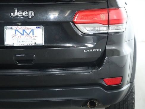 Used 2014 Jeep Grand Cherokee Laredo w/ 18" Wheel & 8.4" Radio Group AWD/4WD image 39