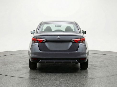 Used 2025 Nissan Versa SV image 7