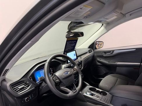 Used 2023 Ford Escape Active AWD/4WD image 16