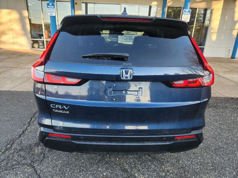 Used 2025 Honda CR-V EX-L image 4