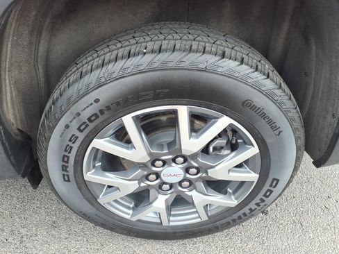 Used 2023 GMC Acadia SLT w/ Preferred Package AWD/4WD image 27