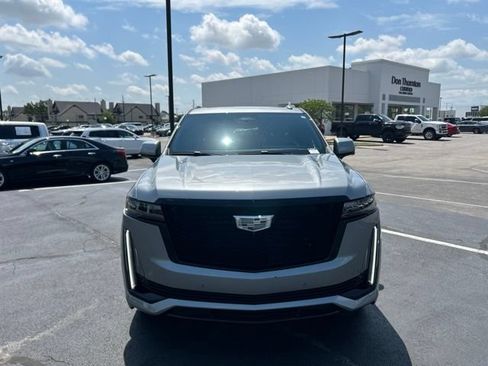 Certified 2024 Cadillac Escalade Sport w/ LPO, ONYX Package AWD/4WD image 3