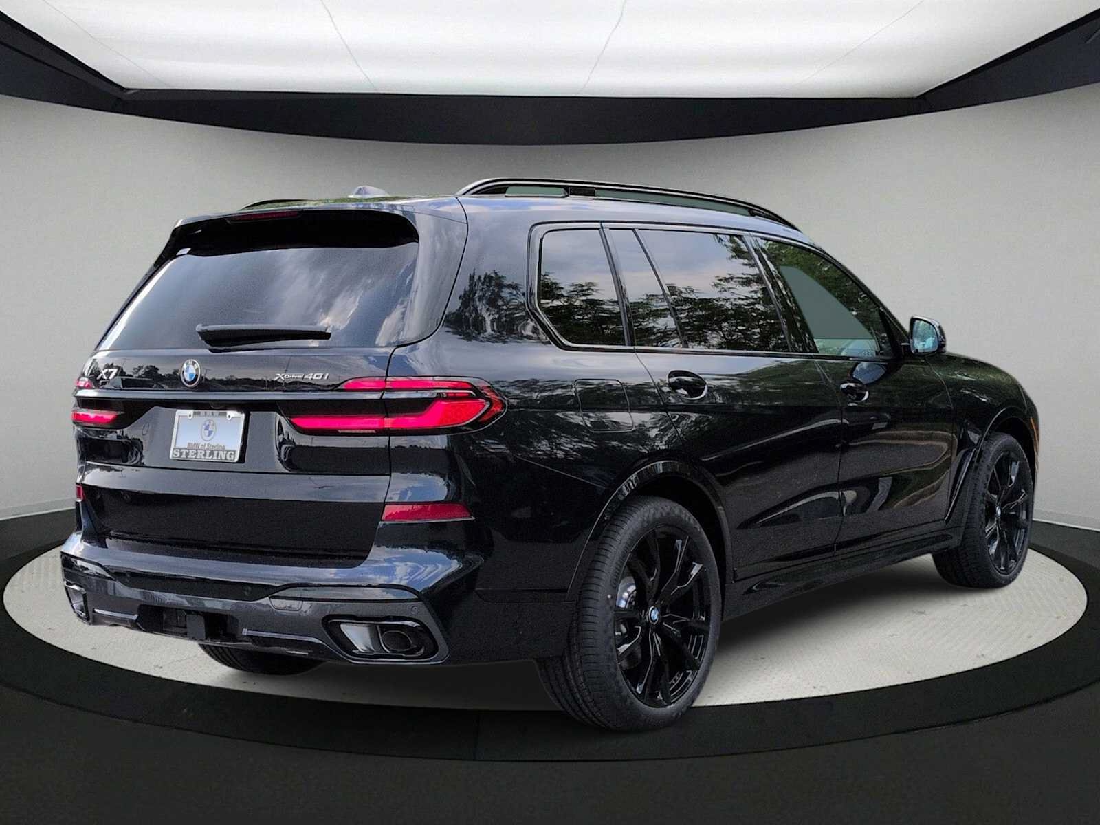 Used 2027 BMW X7 xDrive40i w/ Executive Package AWD/4WD image 8
