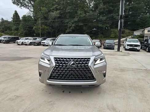 Used 2023 Lexus GX 460 Luxury w/ Accessory Package AWD/4WD image 22