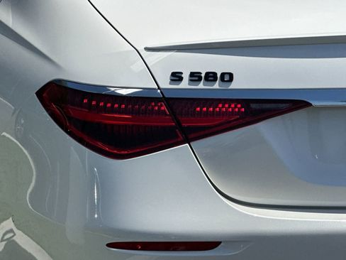 Certified 2022 Mercedes-Benz S 580 4MATIC Sedan image 34