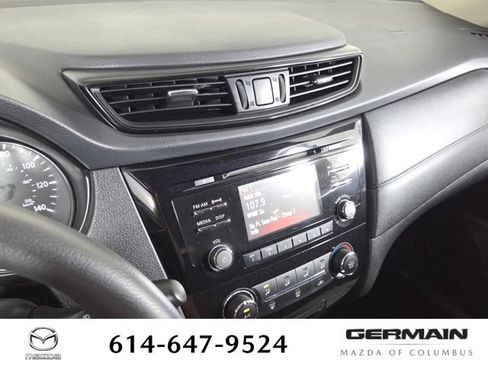 Used 2017 Nissan Rogue S w/ S Appearance Package AWD/4WD image 25