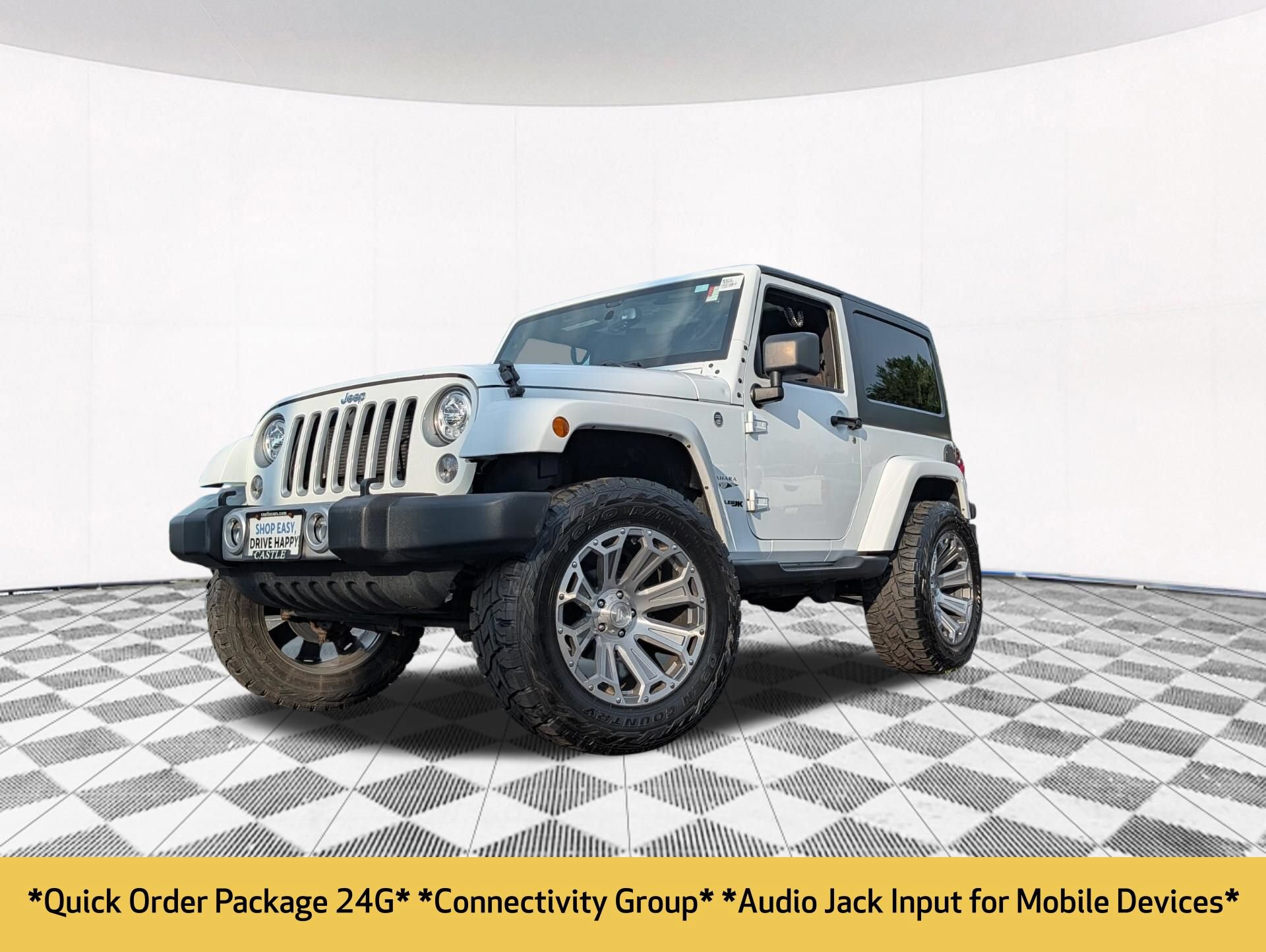 Used 2018 Jeep Wrangler Sahara w/ Connectivity Group AWD/4WD image 2