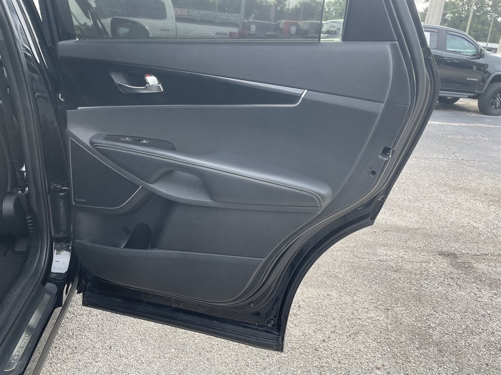 Used 2017 Kia Sorento SX FWD image 34
