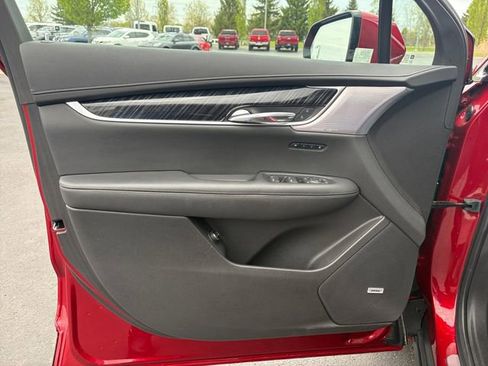 Certified 2023 Cadillac XT6 Premium Luxury w/ Technology Package AWD/4WD image 20