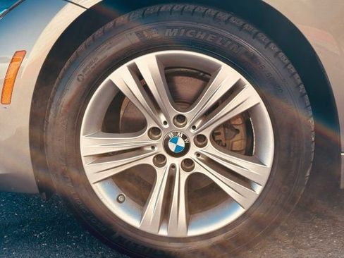 Used 2017 BMW 330i xDrive Sedan image 18