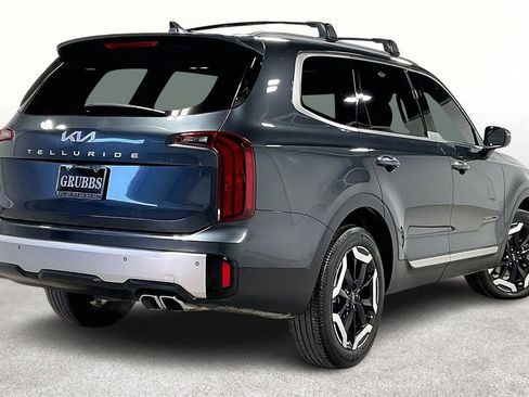 Used 2024 Kia Telluride S w/ S Sunroof Package image 2