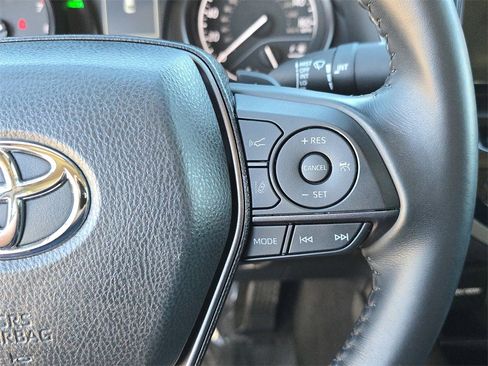 Used 2024 Toyota Camry SE image 24