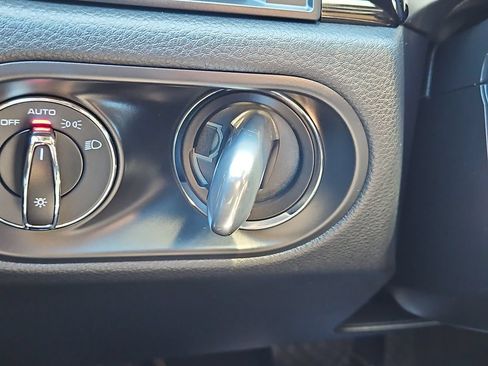 Certified 2026 Porsche Macan S AWD/4WD image 28