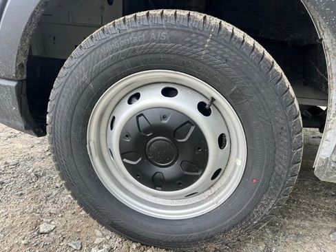 New 2024 Ford Transit 250 148 High Roof image 27