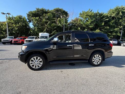 Used 2014 Toyota Sequoia Platinum RWD image 4
