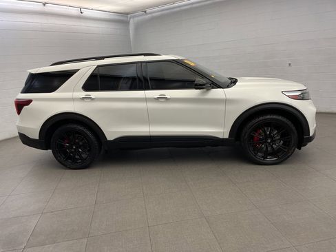 Used 2020 Ford Explorer ST w/ ST Street Pack image 6