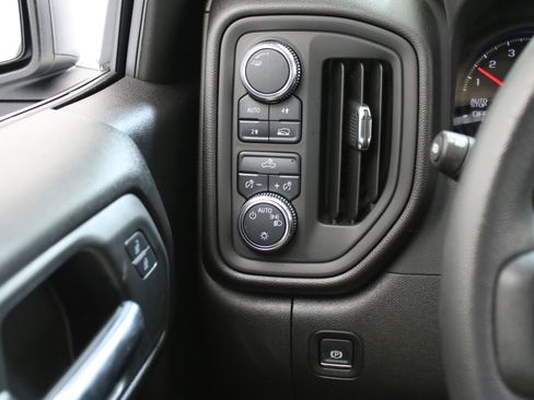 Used 2025 GMC Sierra 1500 Pro w/ Pro Value Package image 16