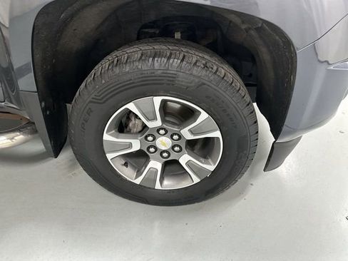 Used 2017 Chevrolet Colorado Z71 AWD/4WD image 19