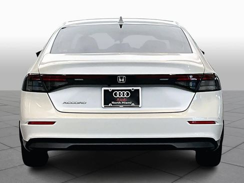 Used 2023 Honda Accord EX image 5