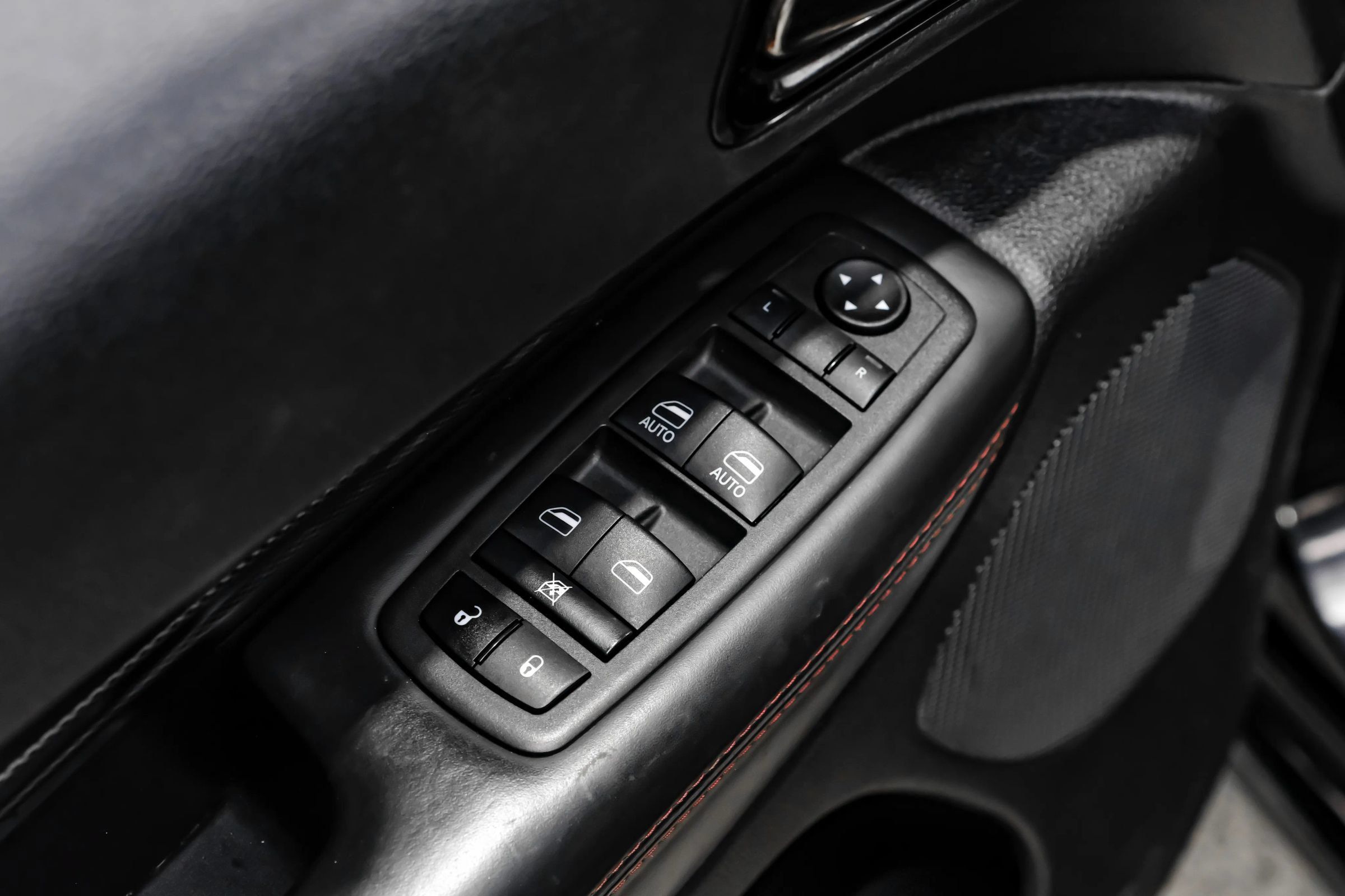 Used 2022 Dodge Durango R/T w/ Blacktop Package RWD image 42