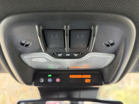 Used 2023 GMC Canyon AT4 w/ AT4 Premium Package image 14