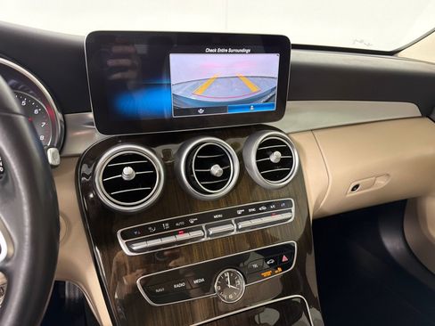 Used 2019 Mercedes-Benz C 300 Sedan image 17