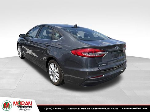 Used 2020 Ford Fusion SE FWD image 4