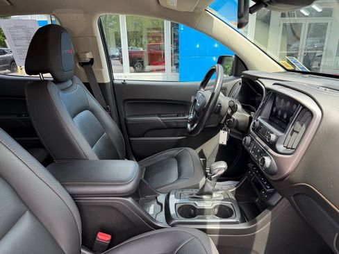 Used 2022 GMC Canyon AT4 w/ Driver Alert Package AWD/4WD image 39