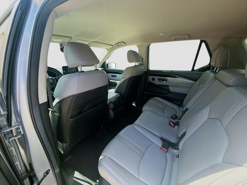 Certified 2024 Honda Pilot EX-L image 24